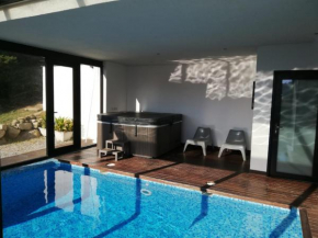 Casa ceca de la Playa y Barcelona, con piscina climatizada y jacuzzi